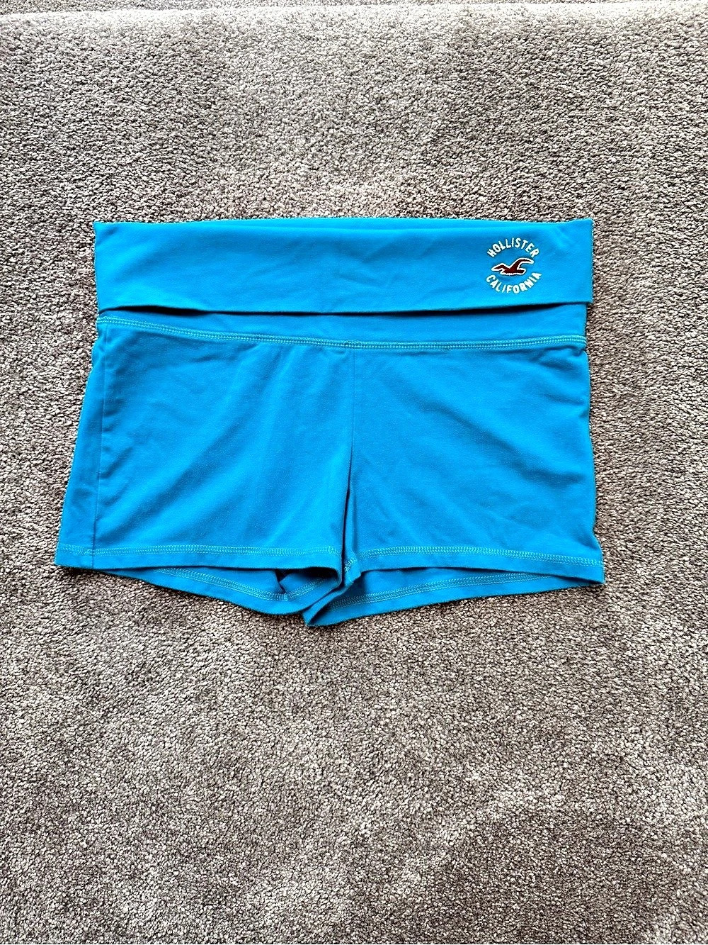 Hollister Athletic Shorts in Blue Size Medium Like New